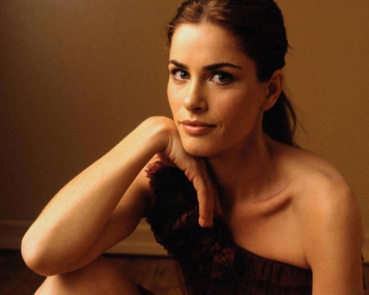 Amanda Peet