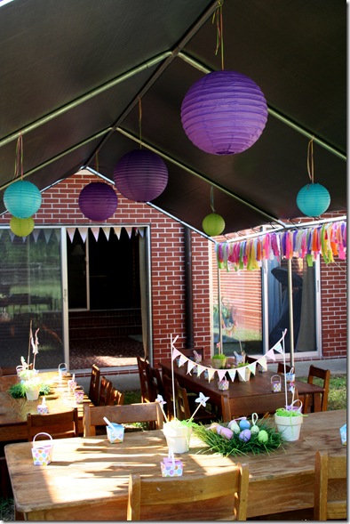 Egg Hunt Party Table