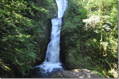 Touring the Gorge (waterfalls), Or 108