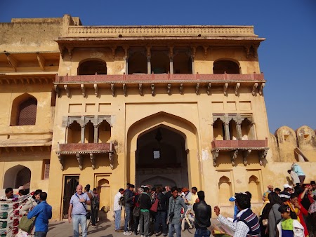 18, Intrare Amber Fort.JPG