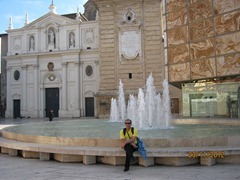 Площадь Plaza del Pilar. Сарагоса