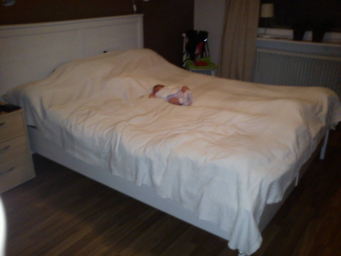 Liten flicka stor svart kuk