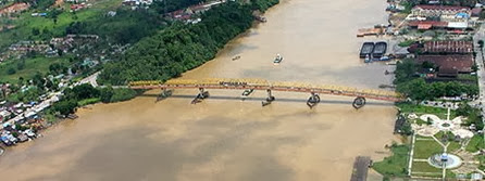 500px-Jembatan_mahakam