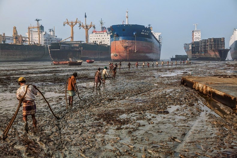 chittagong-ship-breaking-yard-1