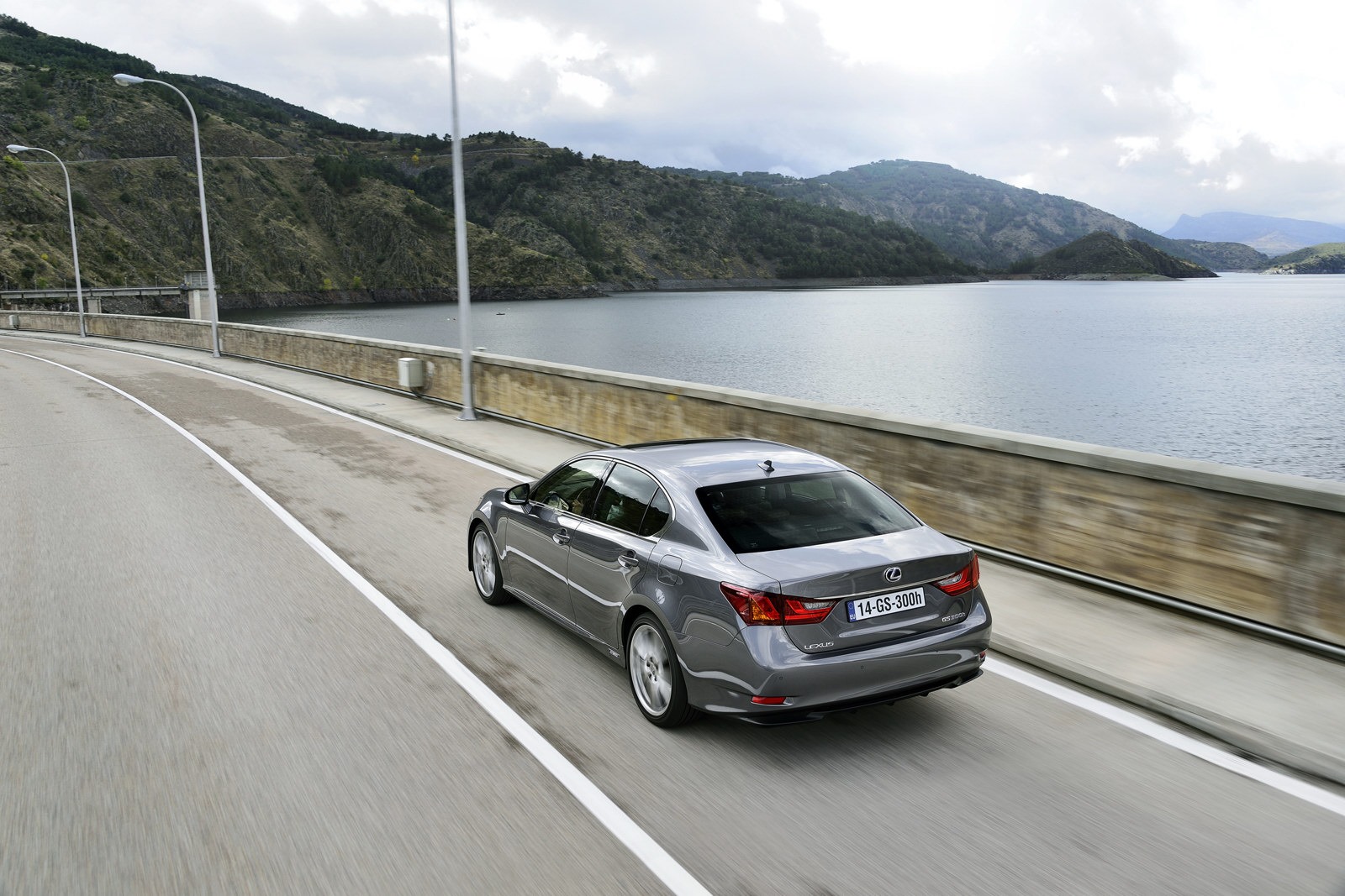 [Lexus-GS-300h-21%255B2%255D.jpg]