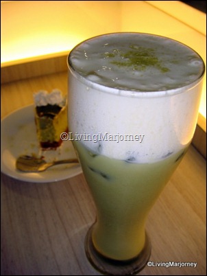 Akiba Cafe: Green Tea Matcha Trifle Tea