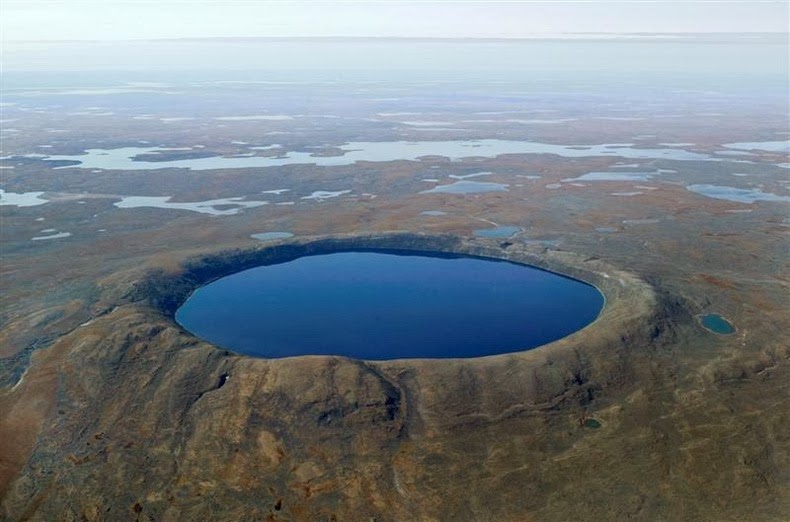 pingualuit-crater-1