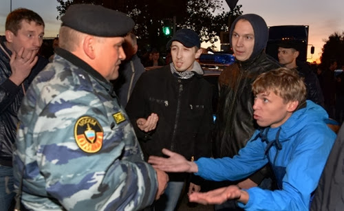 Фотографии беспорядков в Бирюлево