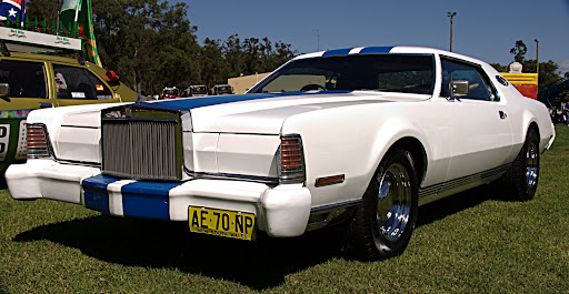 95 m Lincoln Continental Mark IV