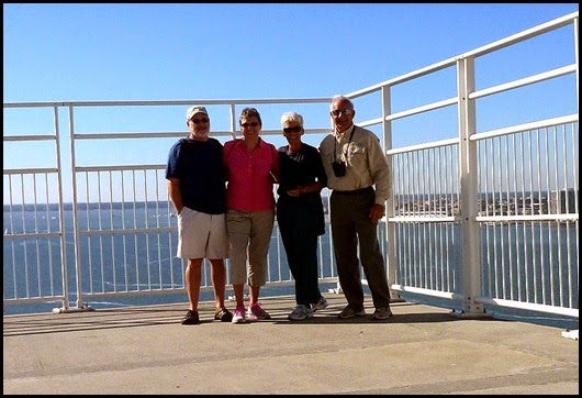 06c - Rick, Gail, Nancy, Bill at top of bridge