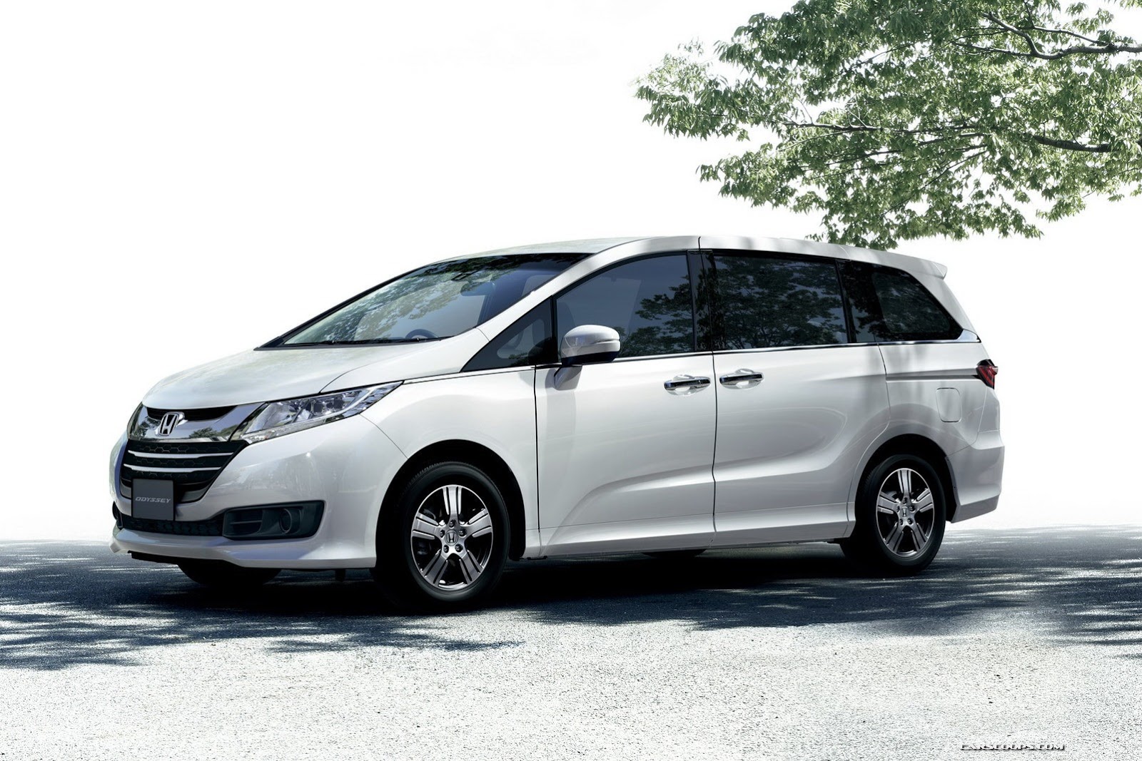 [2014-Honda-Odyssey-JDM-37%255B2%255D.jpg]