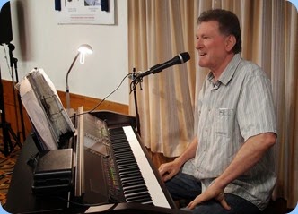 Murray Hancox, engaged the audience and took requests for songs. Loved his impromptu rendition of the Barry Manilow song 'Mandy'. Photo courtesy of Dennis Lyons.
