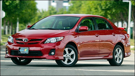 [Toyota-Corolla-S-2011_i02%255B2%255D.jpg]