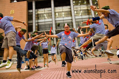 霸气外露的大学毕业照