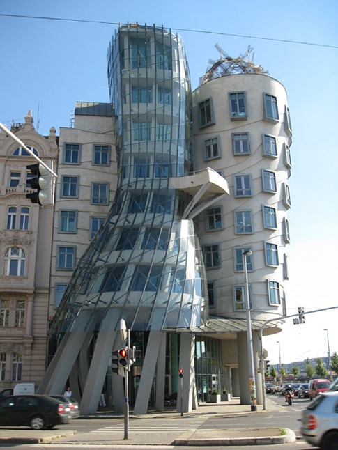 06. Casa Danzante (Praga, República Checa)