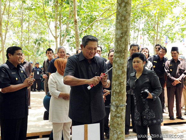foto keseharian Presiden Indonesia Susilo Bambang Yudhoyono (29)