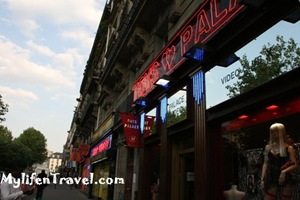 Moulin Rouge Paris 10