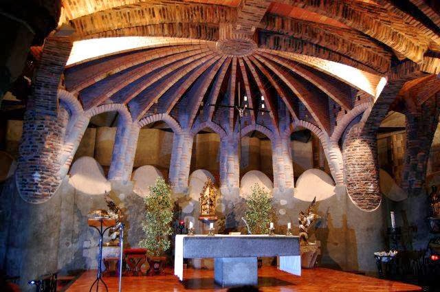 Rainvare: La cripta de la Colonia Güell