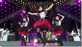 BABYMETAL_catch-me-if-you-can_19