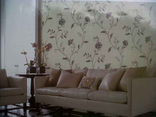 Contoh Gambar Wallpaper Dinding Rumah http://www.rumahminimalisius.com/2017/08/ragam-pilihan-wallpaper-rumah-dan-daftar-harga-wallpaper-rumah-serta-tips-memilih-wallpaper-dinding-rumah.html
