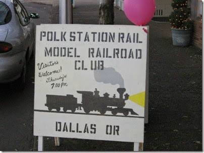 133 Polk Station Rail in Dallas, Oregon on December 11, 2005