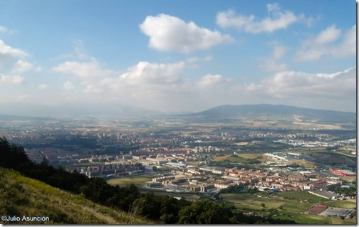 Panorámica de Pamplona desde el monte Ezkaba