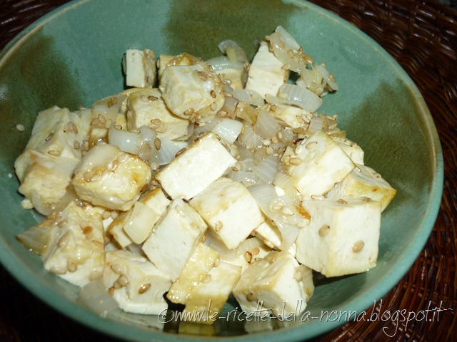 [Tofu-con-cipollotto-fresco-e-semi-di%255B15%255D.jpg]