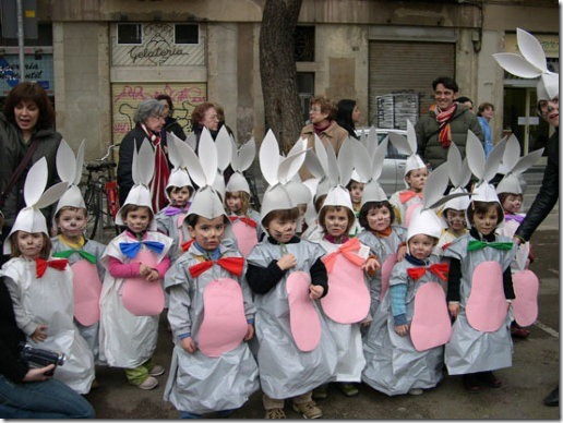paz pub Brújula disfraz Conejo hecho con bolsas de basura | Disfraz casero