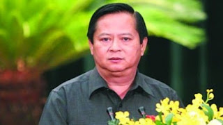 Nguyễn Hữu Tín, nguyên Phó Chủ tịch UBND TP. HCM. Nguyễn Hữu Tín, nguyên Phó Chủ tịch UBND TP. HCM.