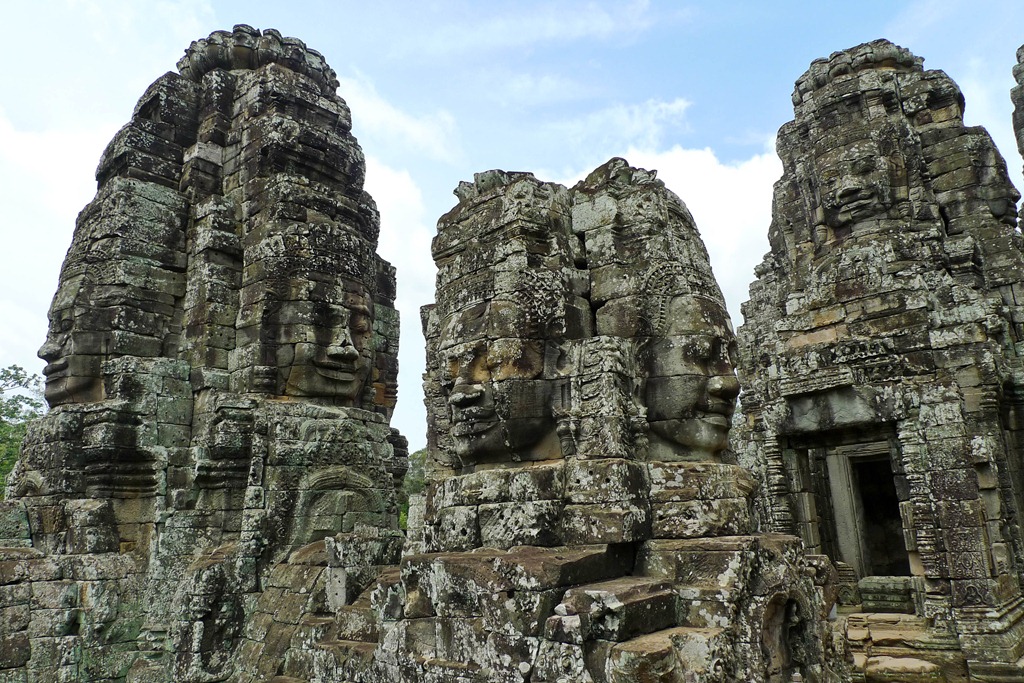 [A_temple_called_Bayonne%252C_Angkor_Thom%252C_the_Angkor_complex%252C_Siem_Reap%252C_Cambodia%255B3%255D.jpg]