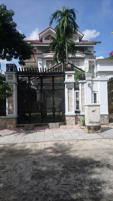 Biệt thự View công viên khu dân cư văn minh Quận 9 - 02 Biệt thự View công viên khu dân cư văn minh Quận 9 - 02