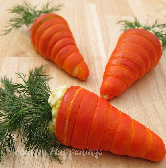 1 carrot crescent stuffed with egg salad