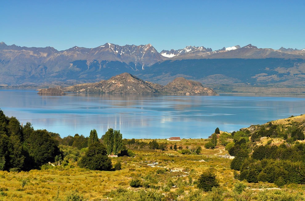 [Lake-General-Carrera-Patagonia-Chile%255B3%255D.jpg]