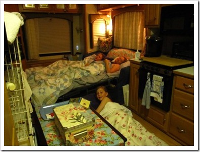 20120705_camper-sleeping_003