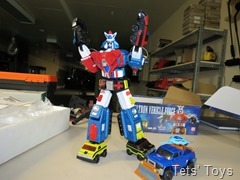 Miracle Works Vehicle Voltron