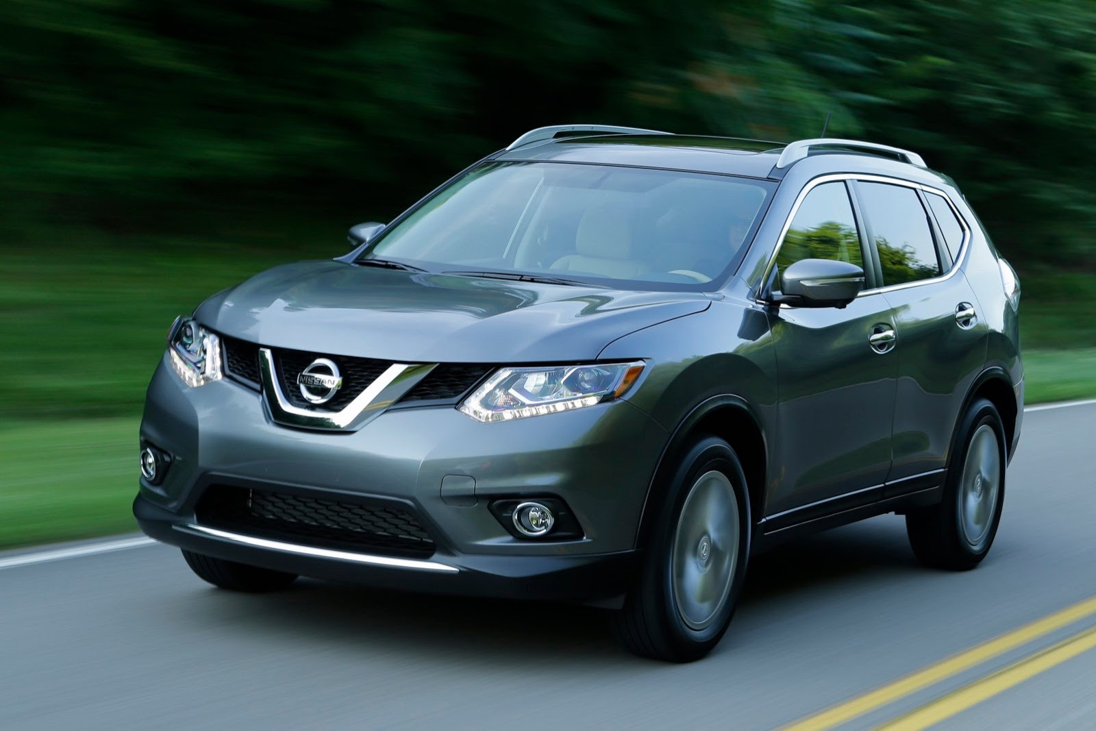 [2014-Nissan-Rogue-CUV-38%255B2%255D.jpg]