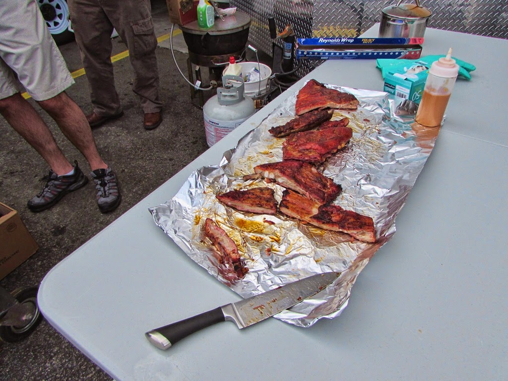 [001-140322-Farmers-Market-Barbeque-C%255B15%255D.jpg]