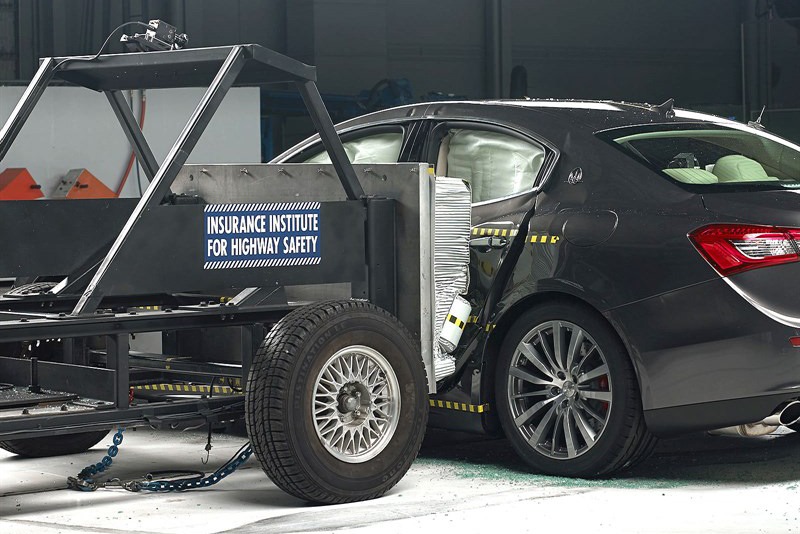 [Maserati-Ghibli-IIHS-4%255B3%255D.jpg]