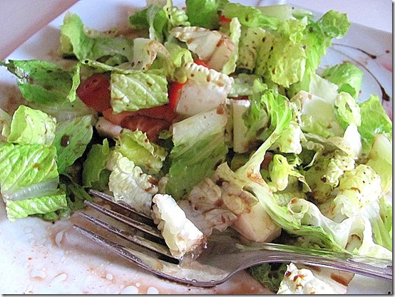 salad with balsamic vinegrette
