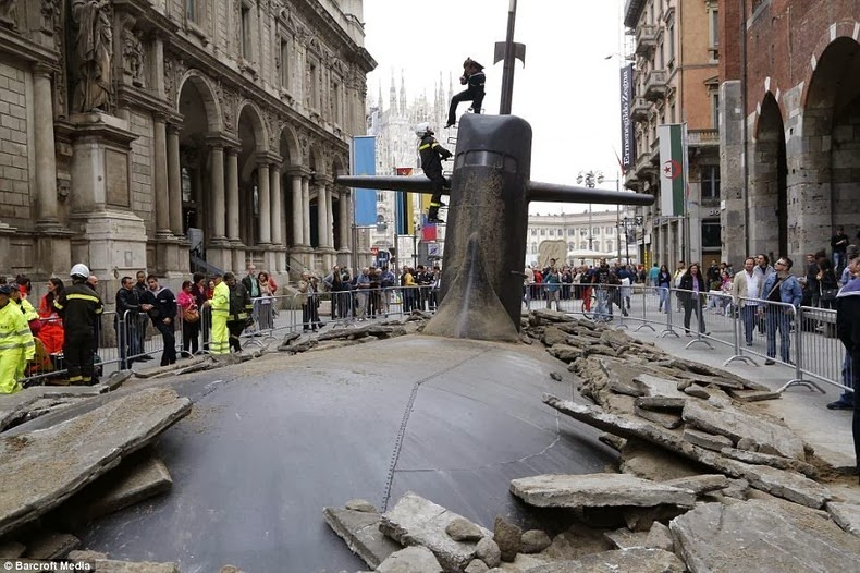 milan-submarine-2 milan-submarine-2