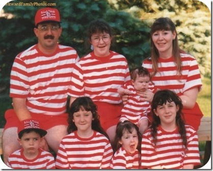 matching-family-portrait-outfits