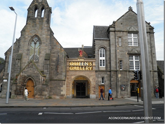 Edimburgo. Queen's Gallery-PA090589