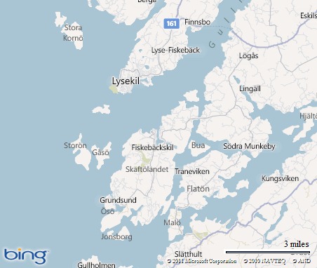 Här ser man "min" stad Lysekil och söderut ligger Grundsund.