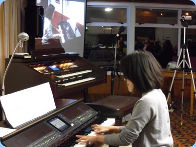 Member, Kuniko Nakatani, played some straight piano arrangements, jazz style, on our Yamaha Clavinova CVP-509