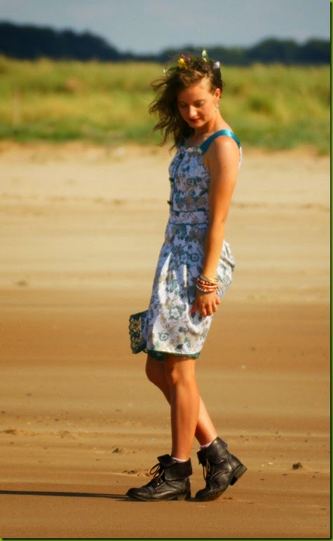 perfect vintage summer dress for the beach