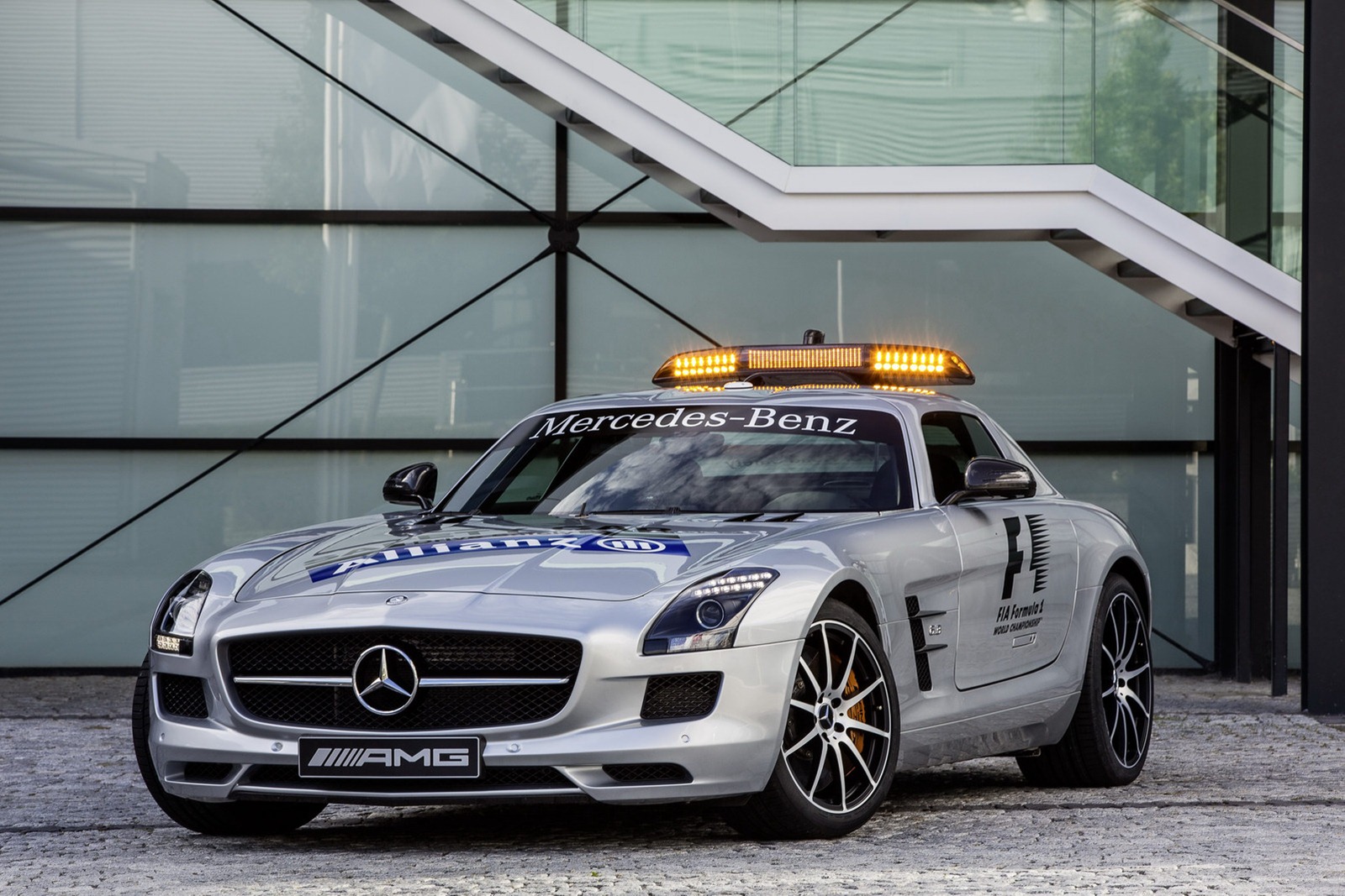 Mercedes-SLS-AMG-GT-Safety-Car-6%25255B2%25255D.jpg