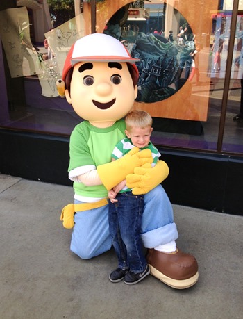 R with Handy Manny (1 of 1)