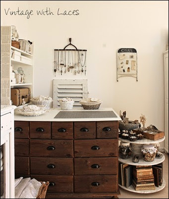 Vintage with Laces Studio Vintage with Laces Studio