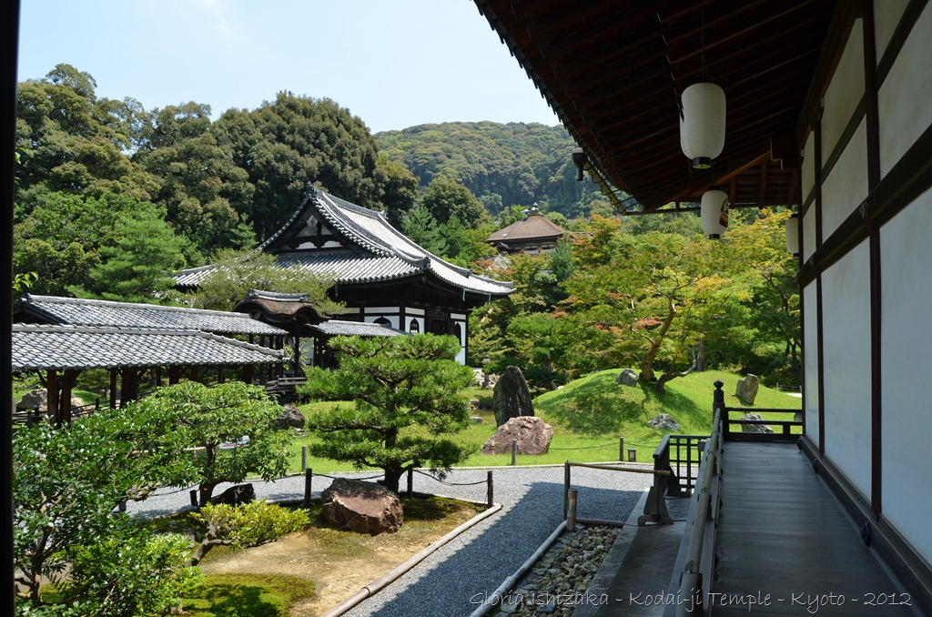 [Glria-Ishizaka---Kodaiji-Temple---Ky%255B40%255D.jpg]