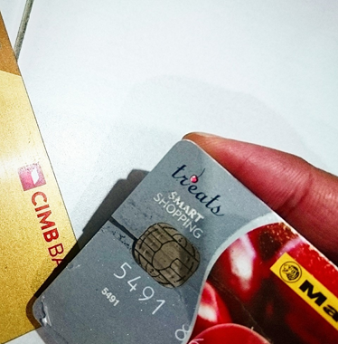 kad kredit maybank atau cimb